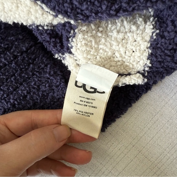 UGG Blue w White Stripes Soft Plush Mock Neck Sweater Size M - Picture 6 of 8
